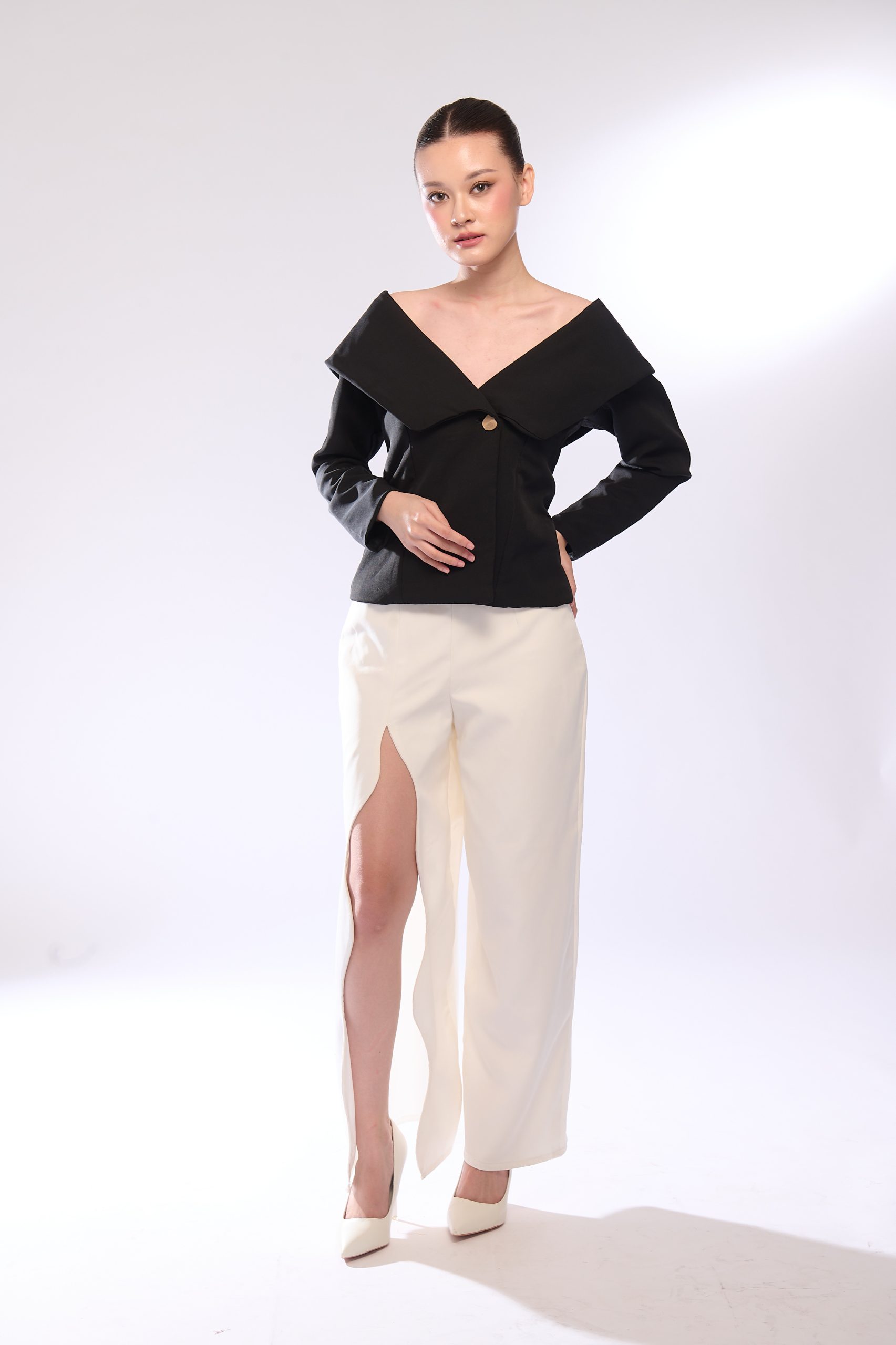 Wide Shoulder Blazer - Image 3