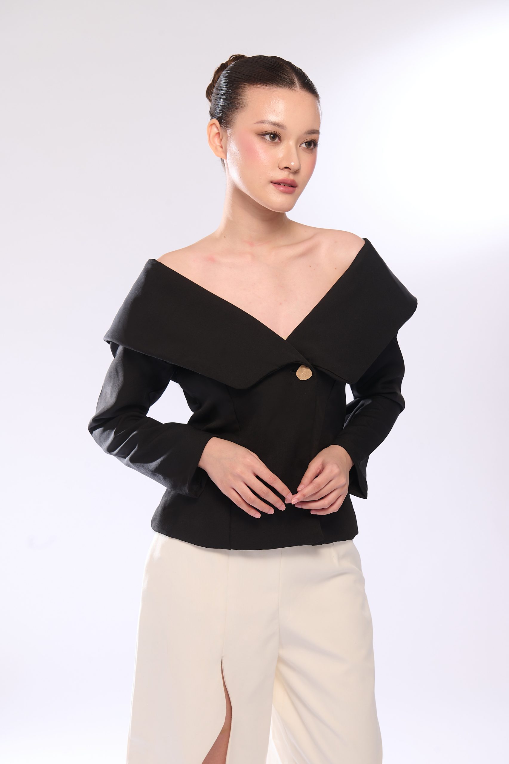 Wide Shoulder Blazer