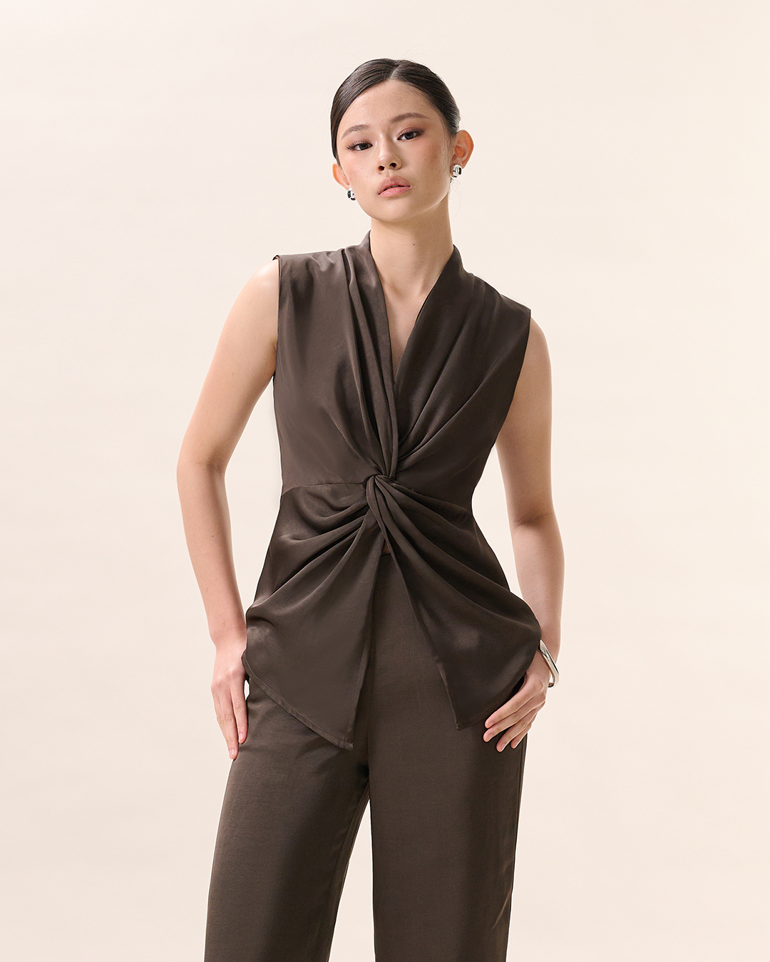 Front Twist Top