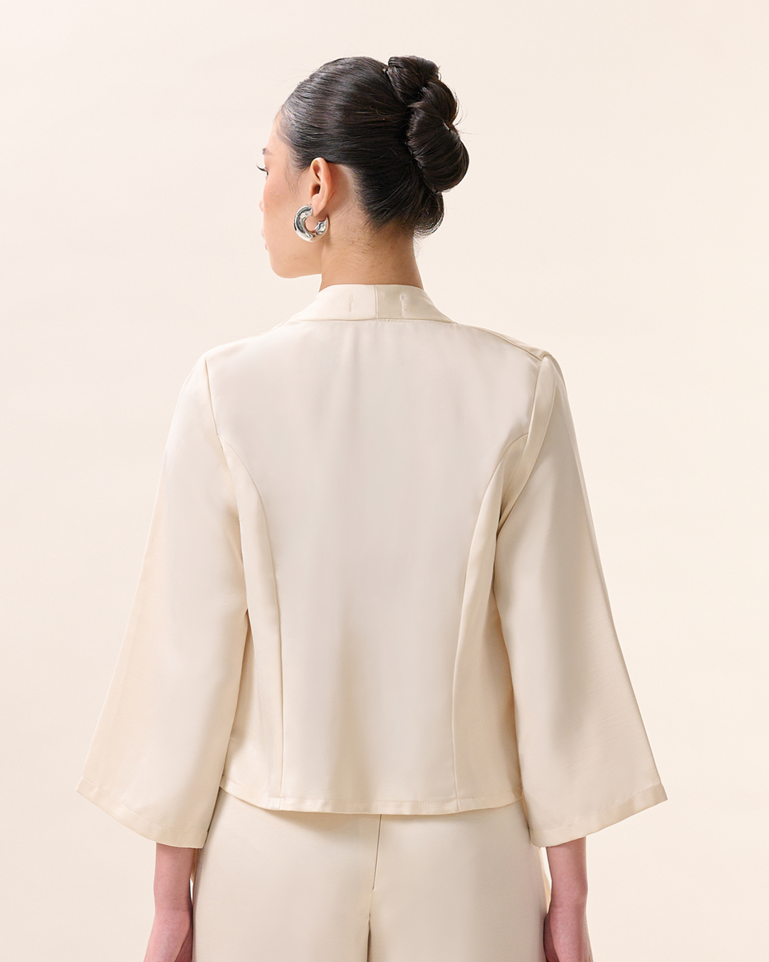 Silk Ourter - Image 3